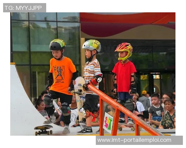 广州滑板队边路渗透战术解析与实战应用探讨